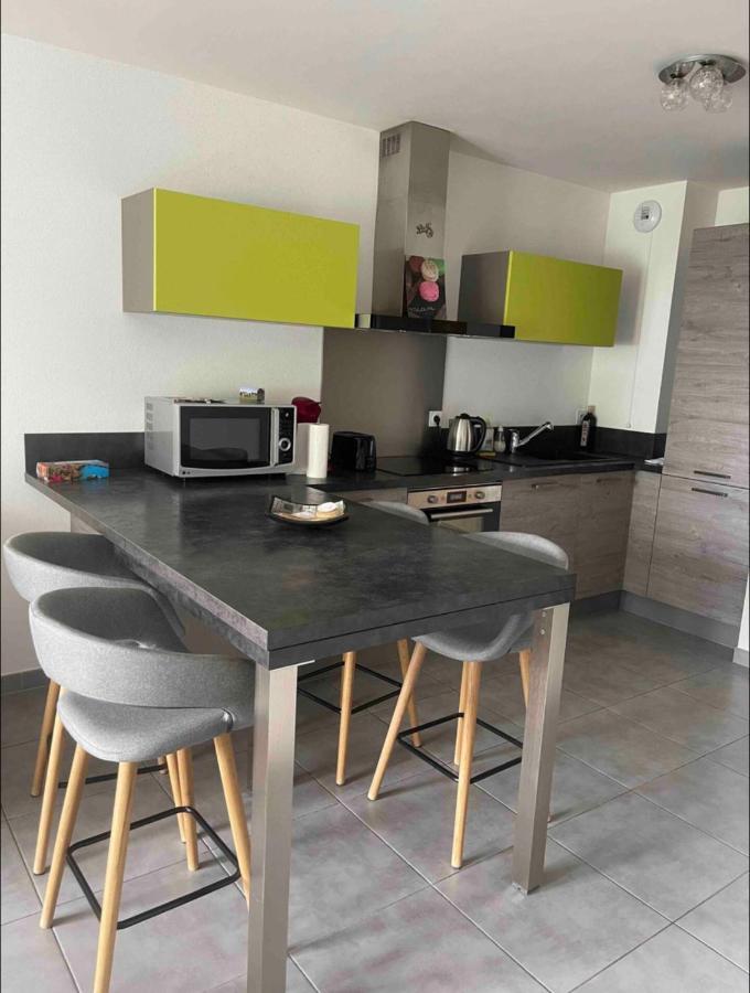 Appartement 4 Personnes Proche Lac Saint Point Montperreux Exterior foto